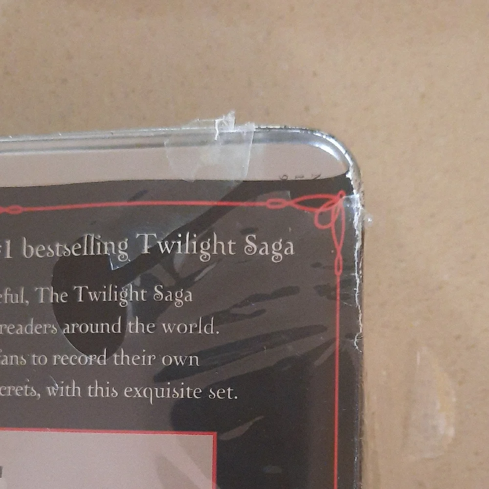 Twilight Journals Collectible Tin - Picture 4 of 4